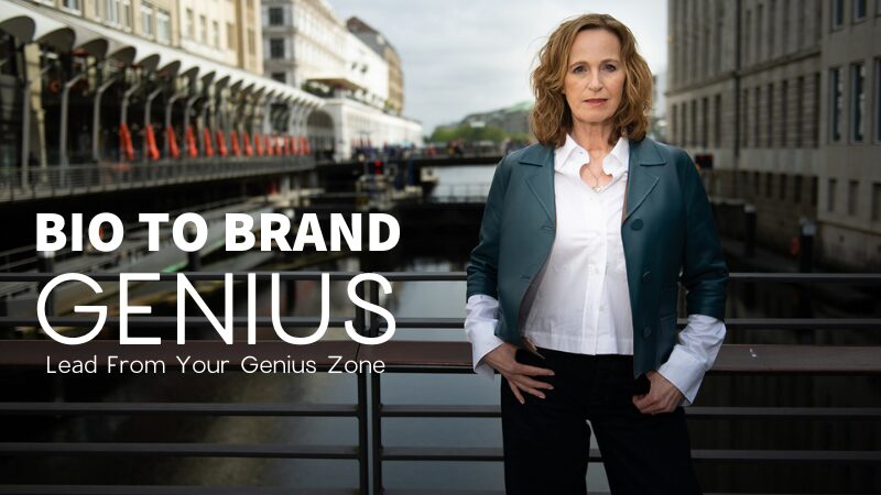 Bio to Brand Genius – Businessfrau führt aus ihrer Genius Zone in innerer und äußerer Autorität